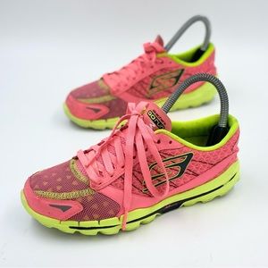 Skechers GoRun athletic shoe womens 5.5